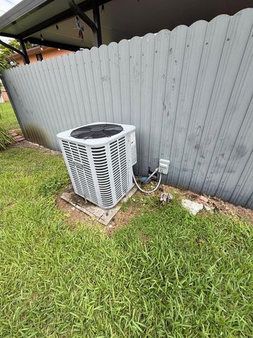 2760 W 63rd Place 10623, Hialeah, FL 33016