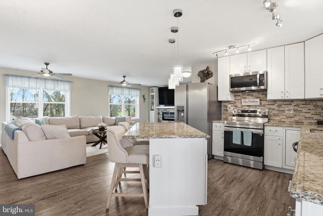 1025 WHITE OAK RD, Windsor, PA 17366