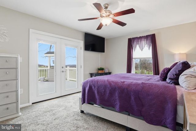 1025 WHITE OAK RD, Windsor, PA 17366