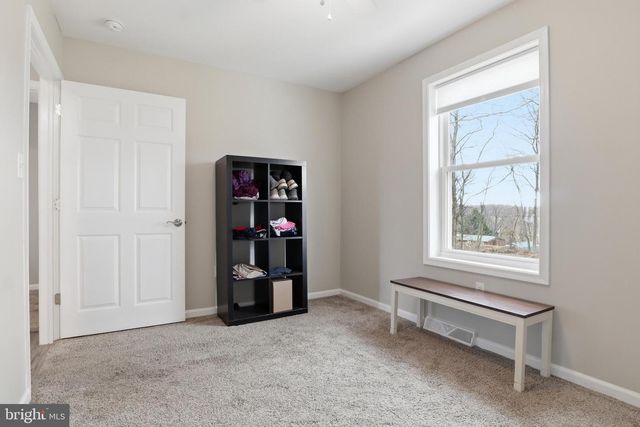 1025 WHITE OAK RD, Windsor, PA 17366