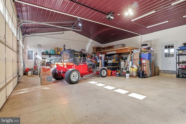 1025 WHITE OAK RD, Windsor, PA 17366