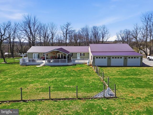 1025 WHITE OAK RD, Windsor, PA 17366