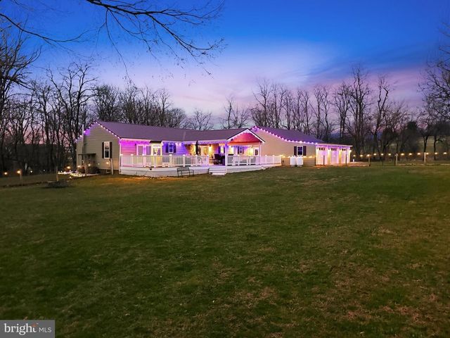 1025 WHITE OAK RD, Windsor, PA 17366