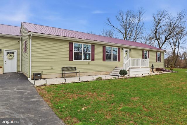 1025 WHITE OAK RD, Windsor, PA 17366