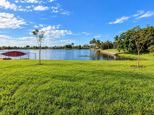 1928 NE 4th TER, Cape Coral, FL 33909