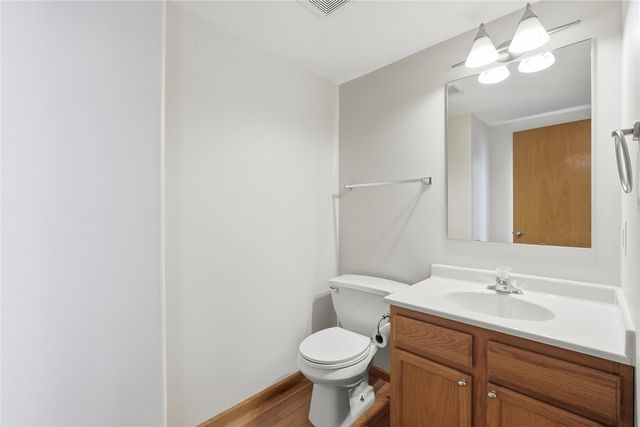 6 Ashford Place, Iowa City, IA 52245