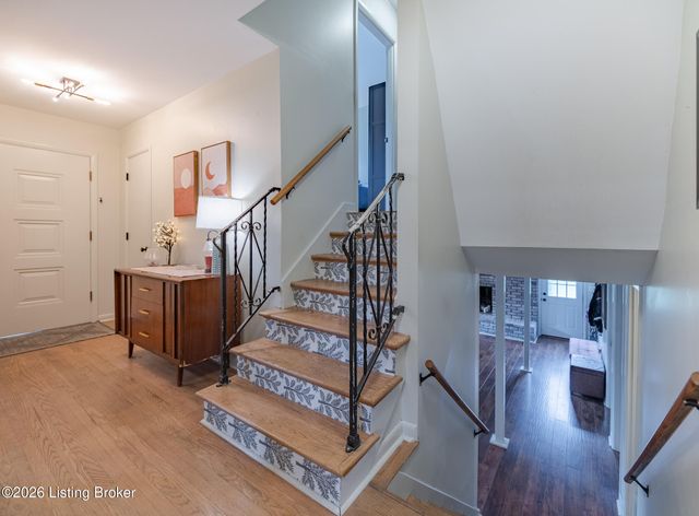 3618 Glencreek Ln, Louisville, KY 40218