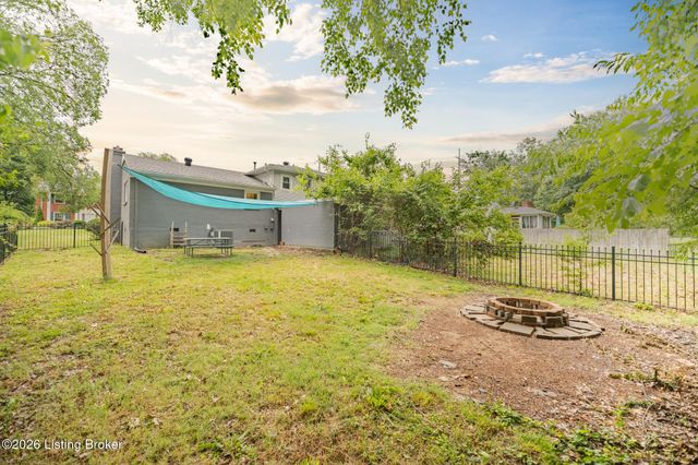3618 Glencreek Ln, Louisville, KY 40218