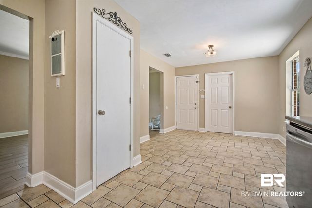3410 Plantation Ct, Mobile, AL 36695