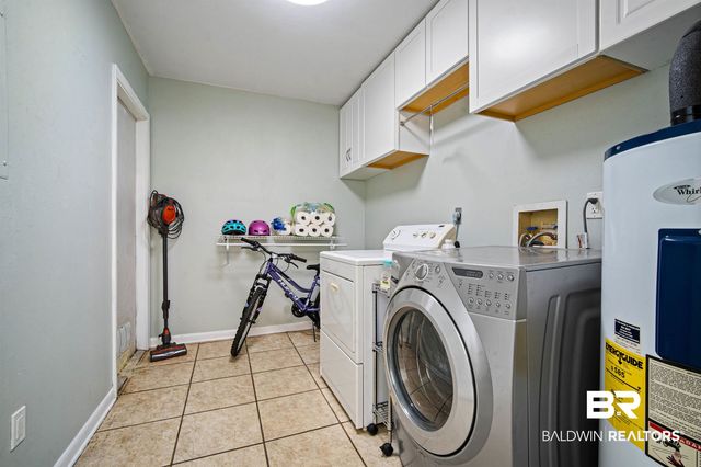 3410 Plantation Ct, Mobile, AL 36695