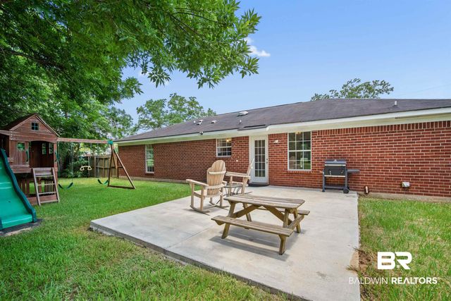 3410 Plantation Ct, Mobile, AL 36695