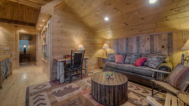 173 Sunrock Mountain Trail, Blue Ridge, GA 30513