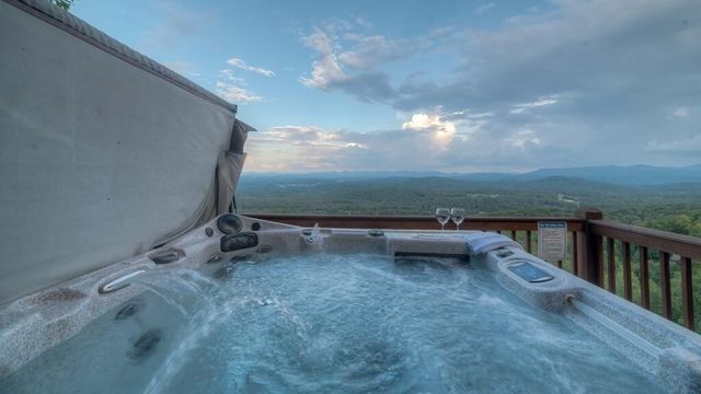 173 Sunrock Mountain Trail, Blue Ridge, GA 30513