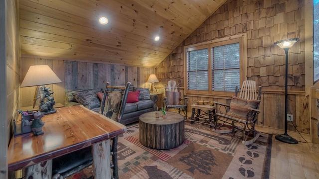 173 Sunrock Mountain Trail, Blue Ridge, GA 30513