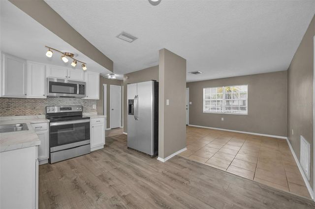8053 DEDHAM DRIVE, Port Richey, FL 34668