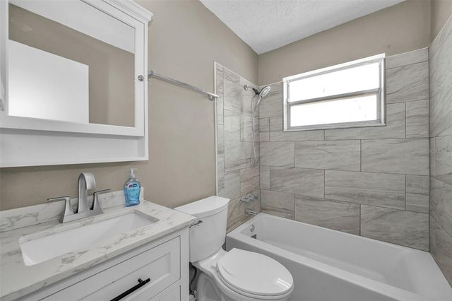 8053 DEDHAM DRIVE, Port Richey, FL 34668