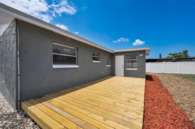 8053 DEDHAM DRIVE, Port Richey, FL 34668