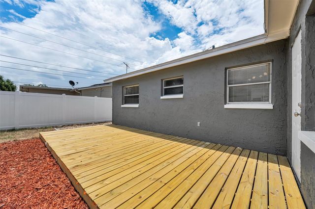 8053 DEDHAM DRIVE, Port Richey, FL 34668