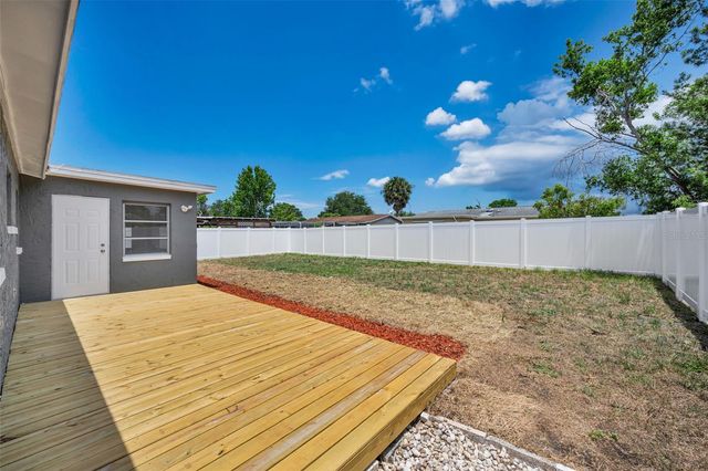 8053 DEDHAM DRIVE, Port Richey, FL 34668
