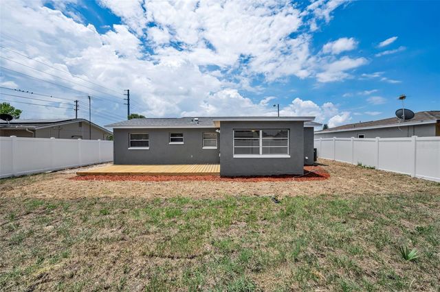 8053 DEDHAM DRIVE, Port Richey, FL 34668