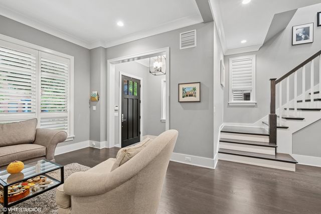 4845 N Leavitt Street, Chicago, IL 60625
