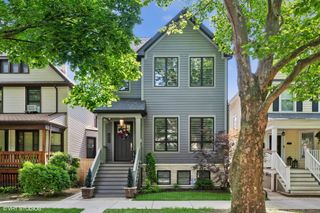 4845 N Leavitt Street, Chicago, IL 60625