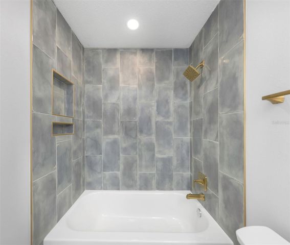 8315 N TEMPLE PLACE, Tampa, FL 33617