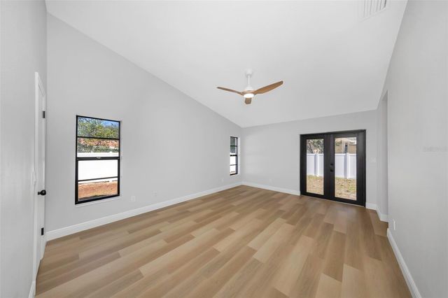 8315 N TEMPLE PLACE, Tampa, FL 33617