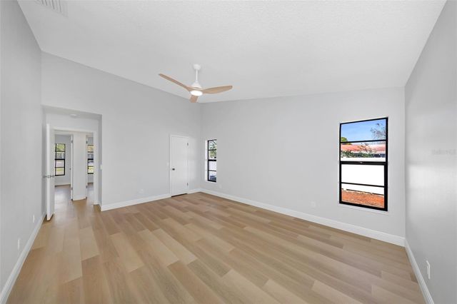 8315 N TEMPLE PLACE, Tampa, FL 33617