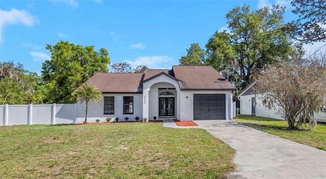 8315 N TEMPLE PLACE, Tampa, FL 33617