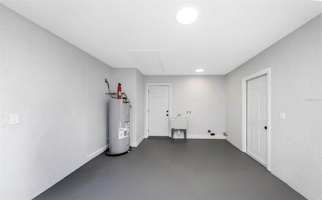 8315 N TEMPLE PLACE, Tampa, FL 33617