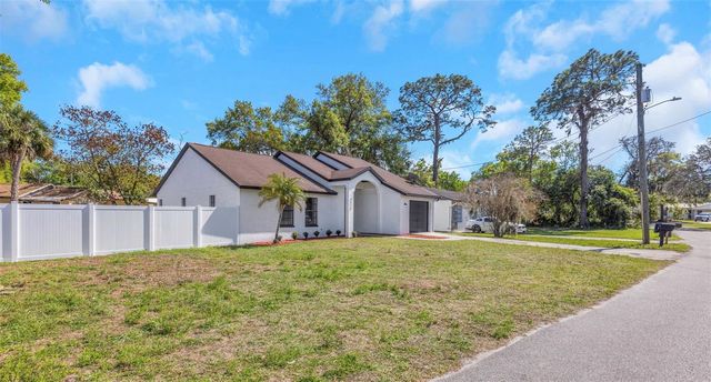 8315 N TEMPLE PLACE, Tampa, FL 33617