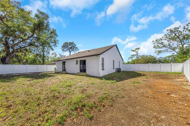 8315 N TEMPLE PLACE, Tampa, FL 33617