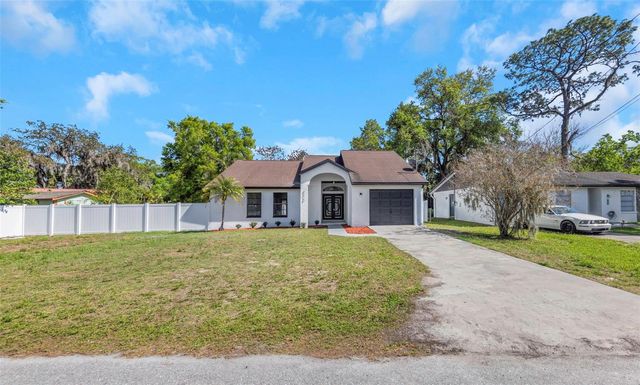 8315 N TEMPLE PLACE, Tampa, FL 33617