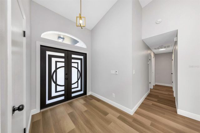 8315 N TEMPLE PLACE, Tampa, FL 33617