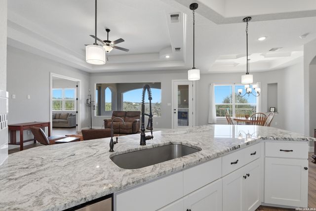 136 Vista View Pl, Spring Branch, TX 78070