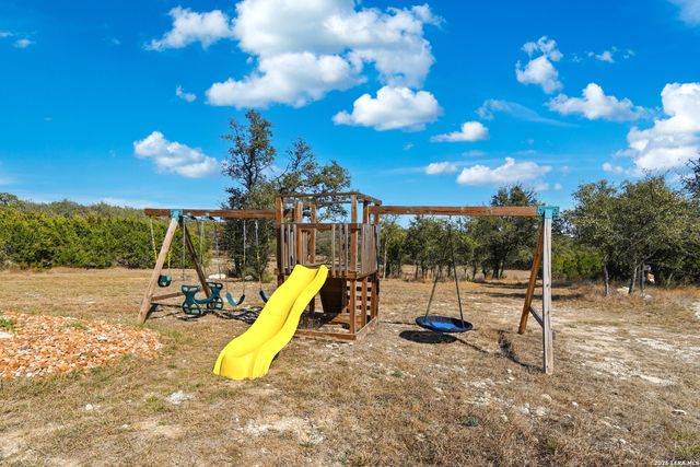 136 Vista View Pl, Spring Branch, TX 78070