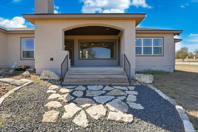 136 Vista View Pl, Spring Branch, TX 78070