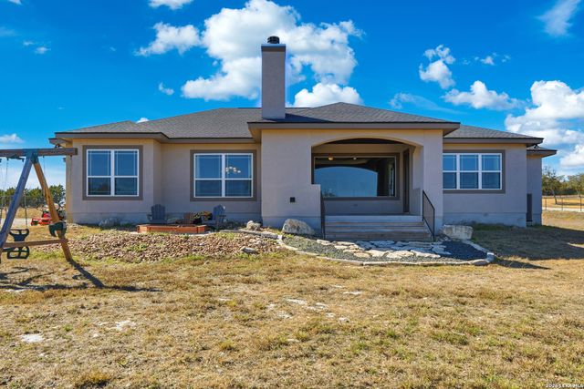 136 Vista View Pl, Spring Branch, TX 78070