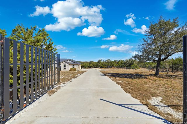 136 Vista View Pl, Spring Branch, TX 78070