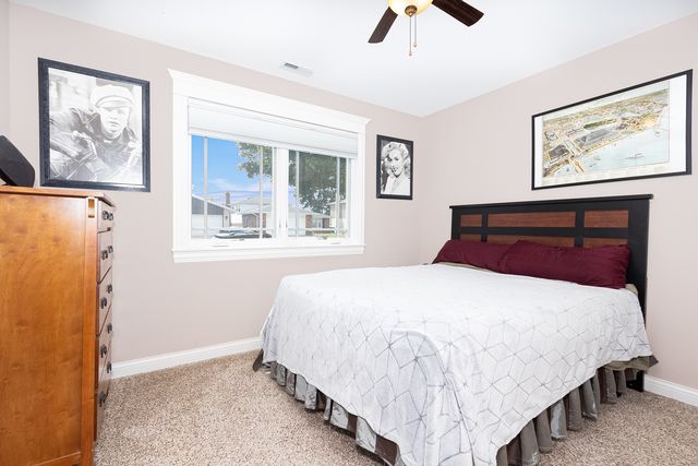 6116 W 94th Street, Oak Lawn, IL 60453