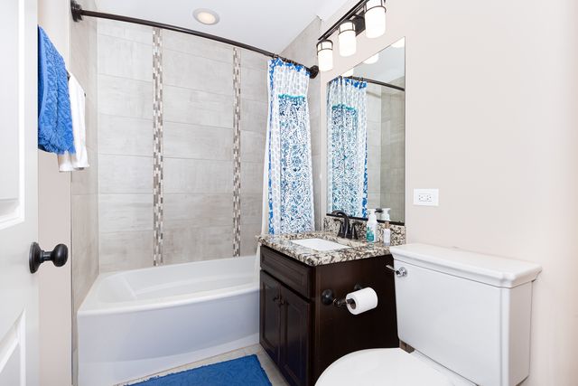 6116 W 94th Street, Oak Lawn, IL 60453