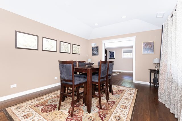6116 W 94th Street, Oak Lawn, IL 60453