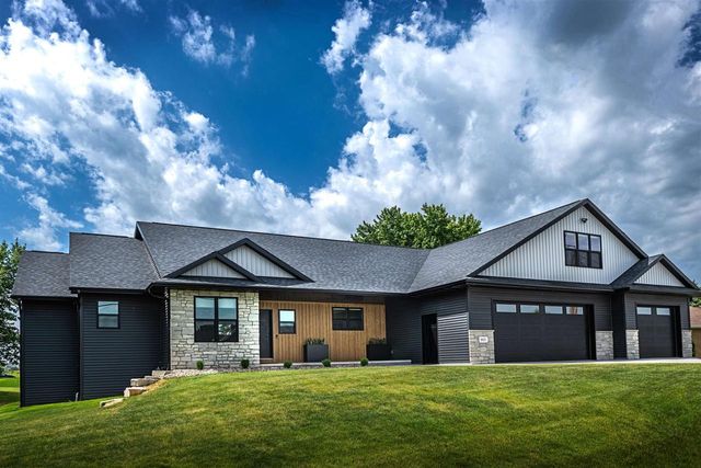 805 E EVERGREEN DRIVE, Kaukauna, WI 54130
