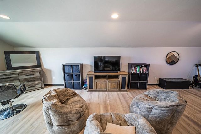 805 E EVERGREEN DRIVE, Kaukauna, WI 54130