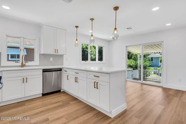 17 Christiansted Street, Toms River, NJ 08757