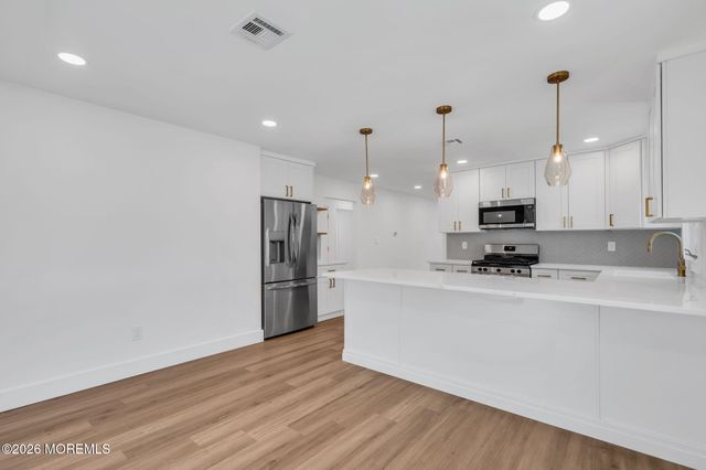 17 Christiansted Street, Toms River, NJ 08757