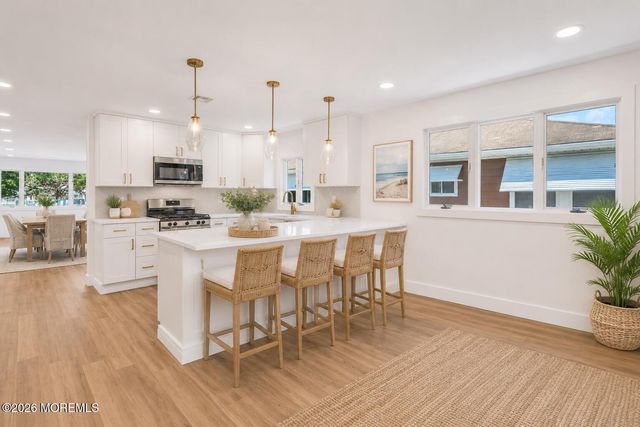 17 Christiansted Street, Toms River, NJ 08757