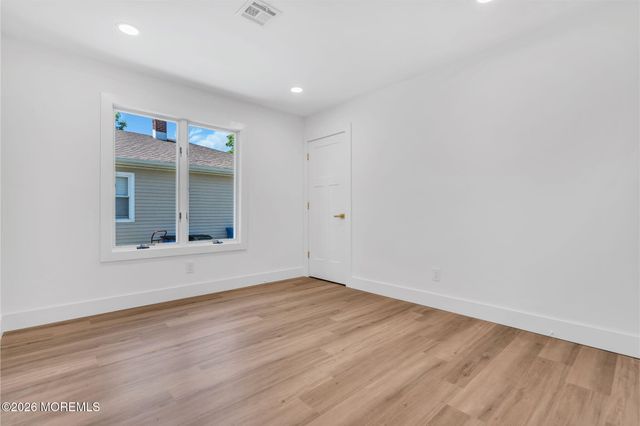 17 Christiansted Street, Toms River, NJ 08757