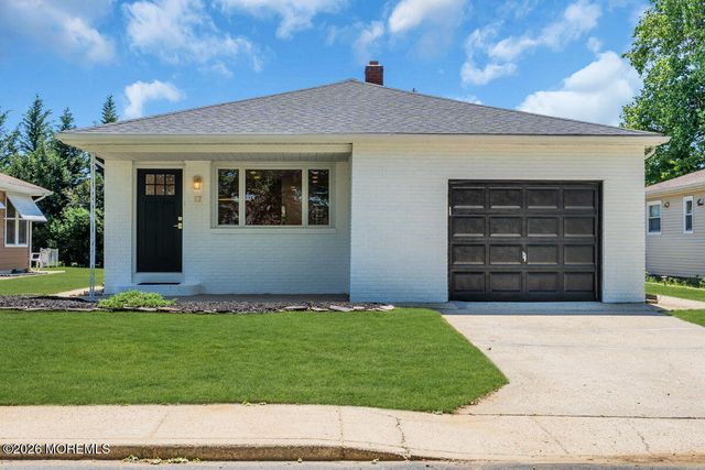 17 Christiansted Street, Toms River, NJ 08757